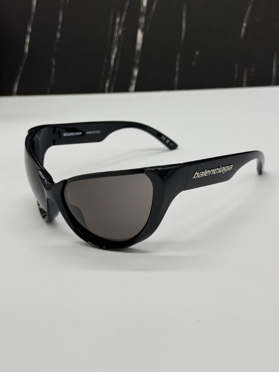 NEW BALENCIAGA BB0201S 001 BLACK OVERSIZED WOMEN SUNGLASSES BALENCIAGA EYEWEAR